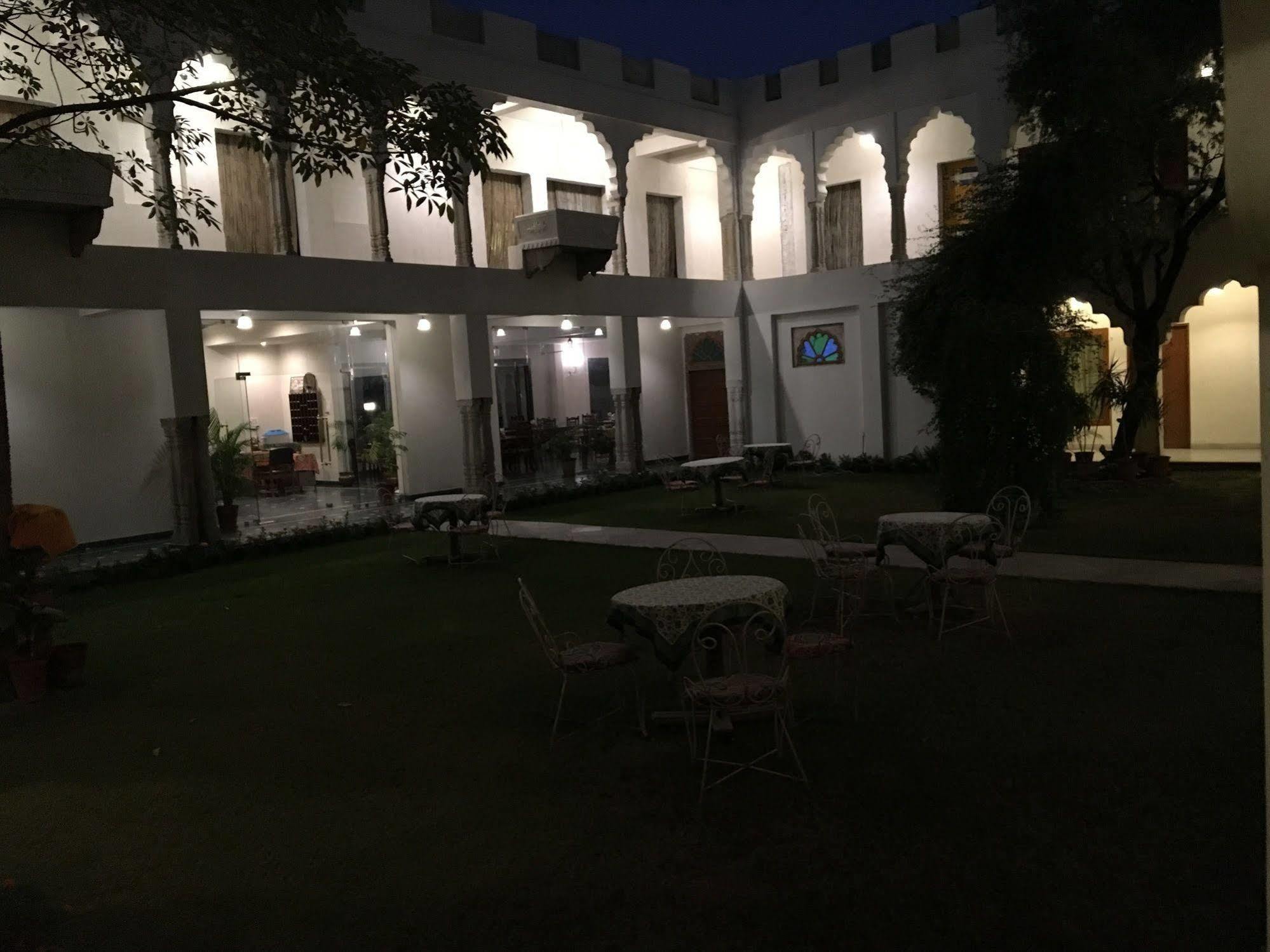Hotel Rajasthan Palace - A Boutique Heritage Hotel In Jaipur Exterior foto